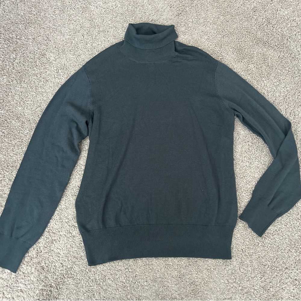H&M Women's Dark Green Turtleneck Sweater